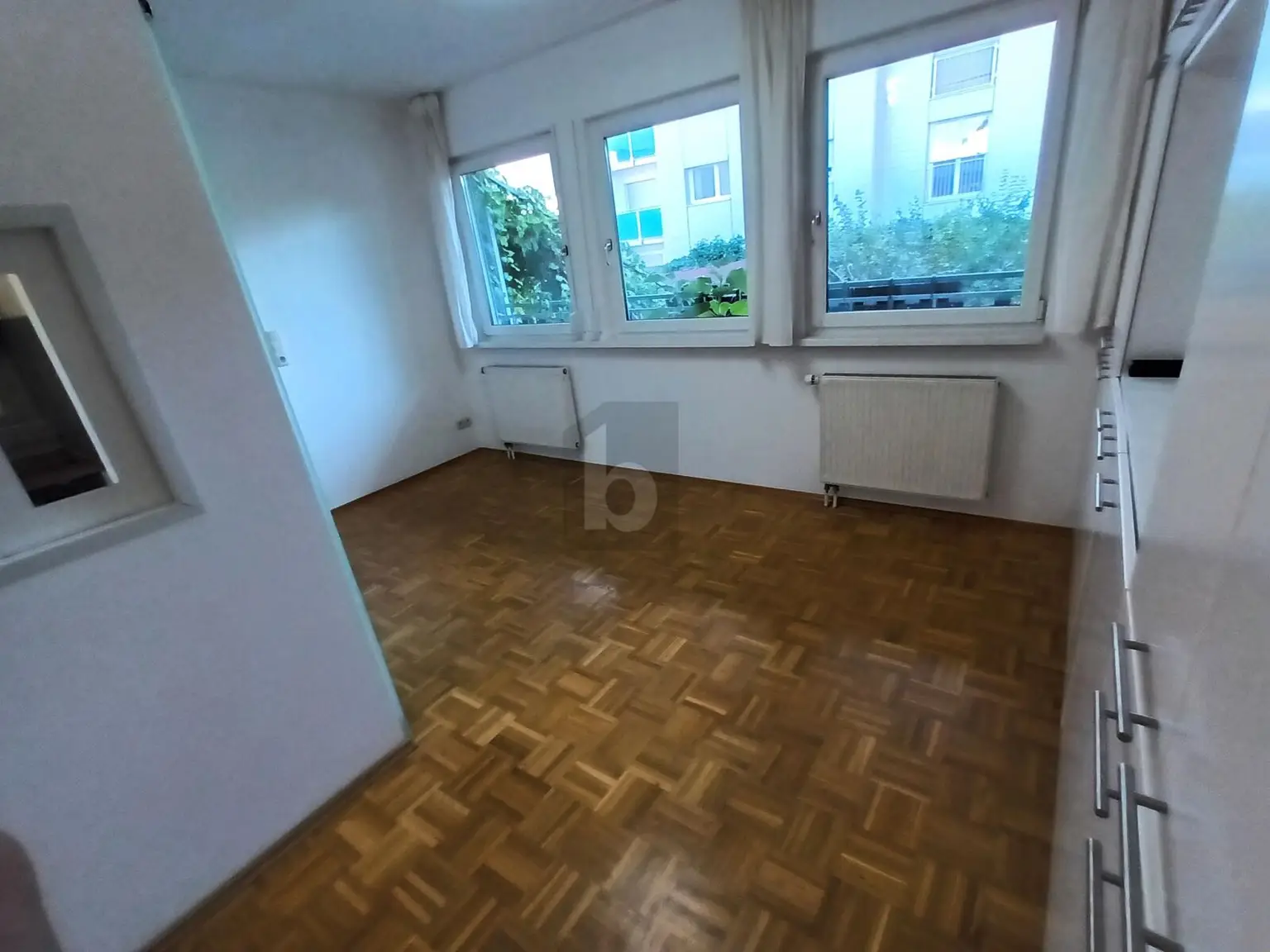 MIT LOGGIA UND GARTEN - IDEAL FÜR SINGLE ODER PAAR