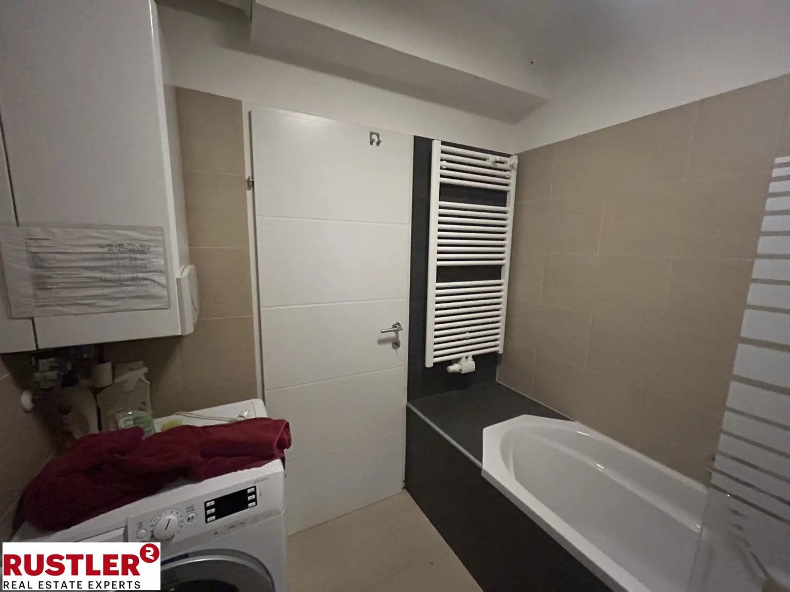 Moderne 2-Zimmer-Dachgeschosswohnung – Erstbezug nach hochwertiger Renovierung