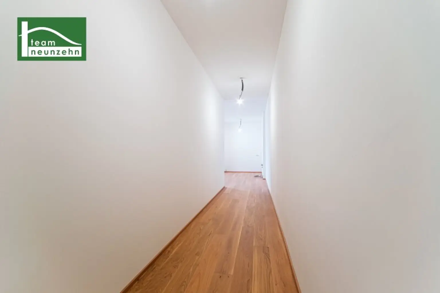 Ihr neues Zuhause wartet auf Sie: 4-Zimmer Wohnung mit großzügiger Freifläche. - WOHNTRAUM