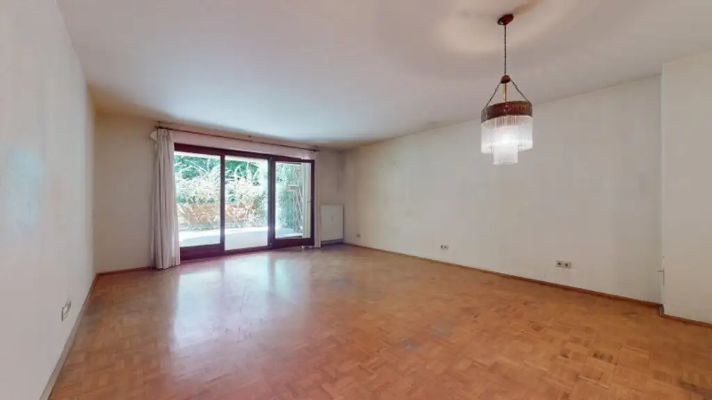 Gut aufgeteilte Familienwohnung mit Terrasse - Garage - Hobbyraum im Eigentum