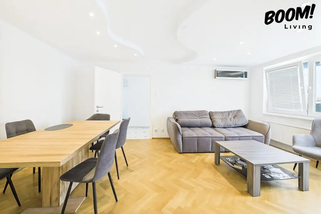 Familienfreundliche Dachgeschoss Wohnung mit 3-Zimmer und Terrasse mit perfekter Verkehrsanbindung – Wunderschöner Ausblick