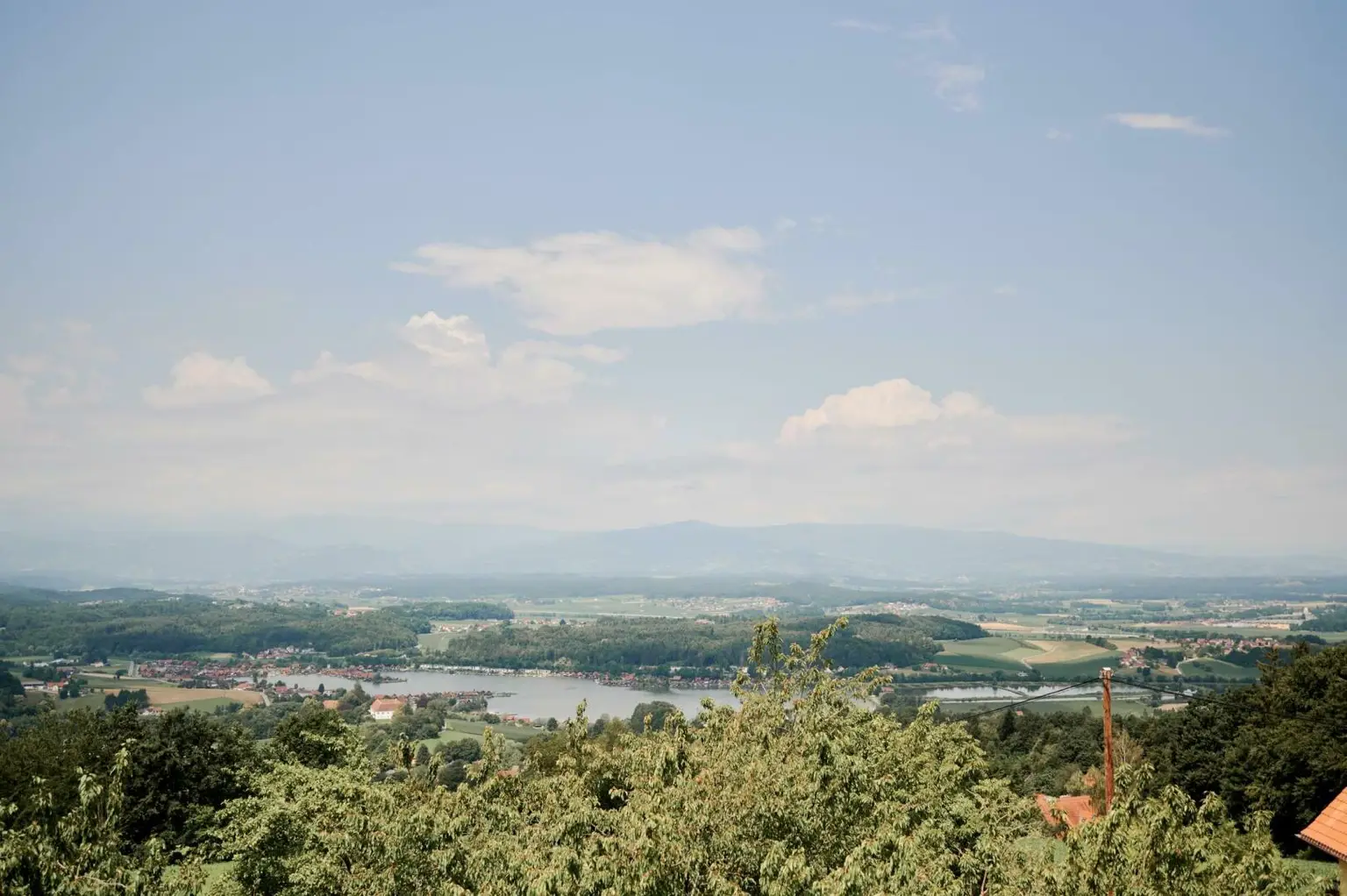 8505 Sankt Nikolai im Sausal in die Südsteiermark: Traumlage für Tourismus, Zinshaus oder Wohnhaus
