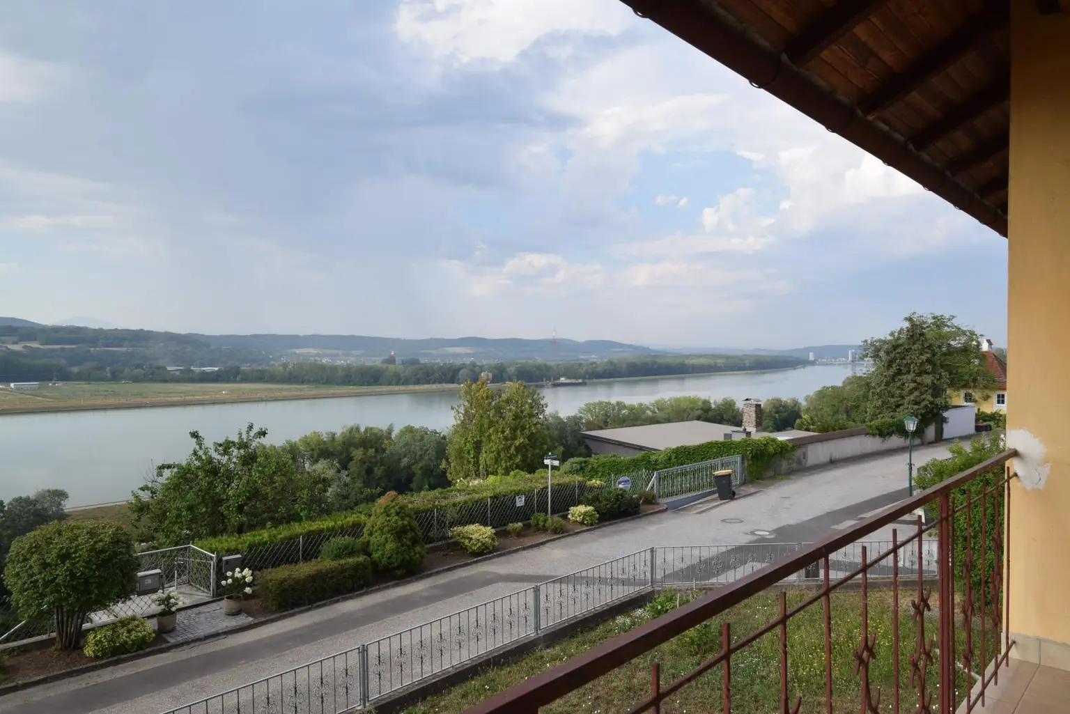 Blick zur Donau