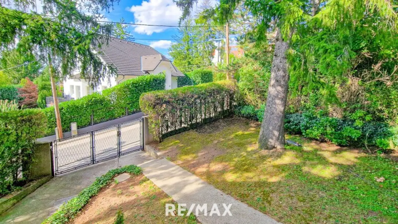 Aussicht in den Vorgarten