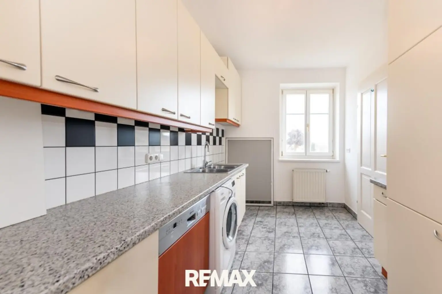 Wirtschaftsraum / Back Kitchen