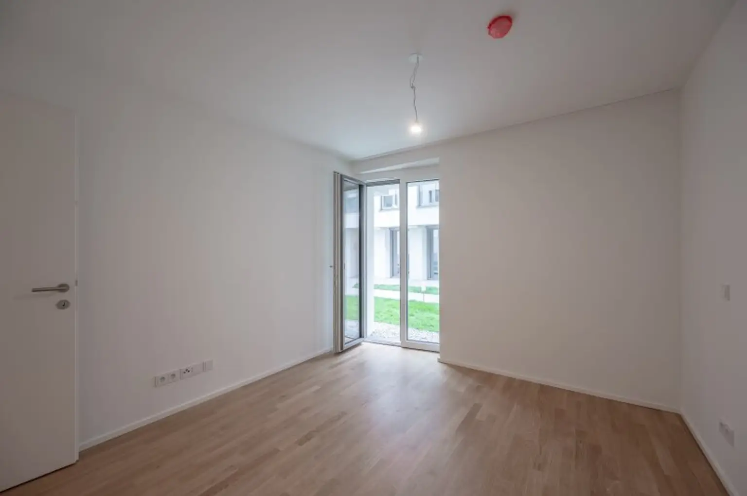 ++MOLLARD 50++ Stilvolle 3-Zimmer-Wohnung mitten im Herzen der Stadt (2/1)