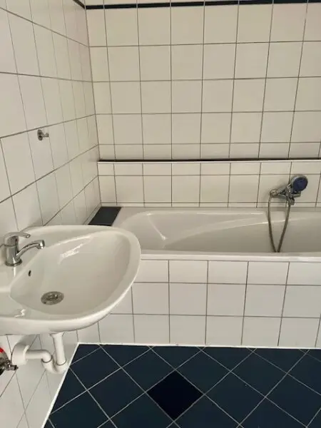 Ruhige barrierefreie 2-Zimmer-Wohnung mit Garten und Parkplatz – Ihr neues Zuhause !