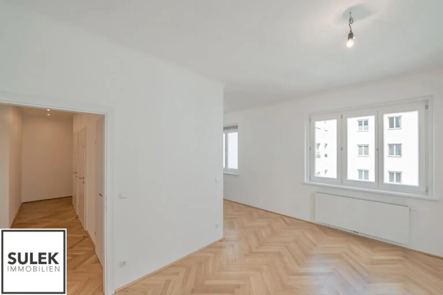 schöne 2 Zimmer Wohnung in bester Innenstadtlage - ab Oktober beziehbar! (Erstbezug nach Sanierung)