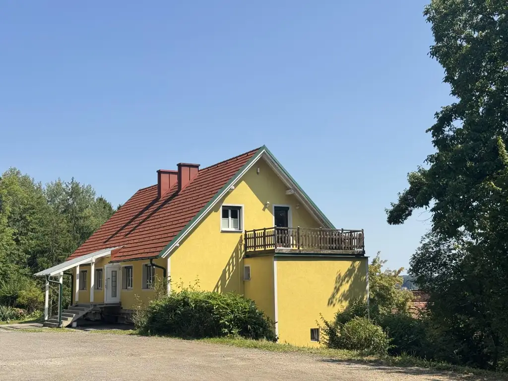 Großzügiges Wohnhaus mit 4 Wohneinheiten in herrlicher Aussichtslage - nähe Graz