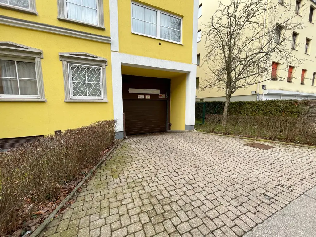 !!! Perfekt für Student(inn)en WG oder für Familien! DG-Maisonette zu mieten!