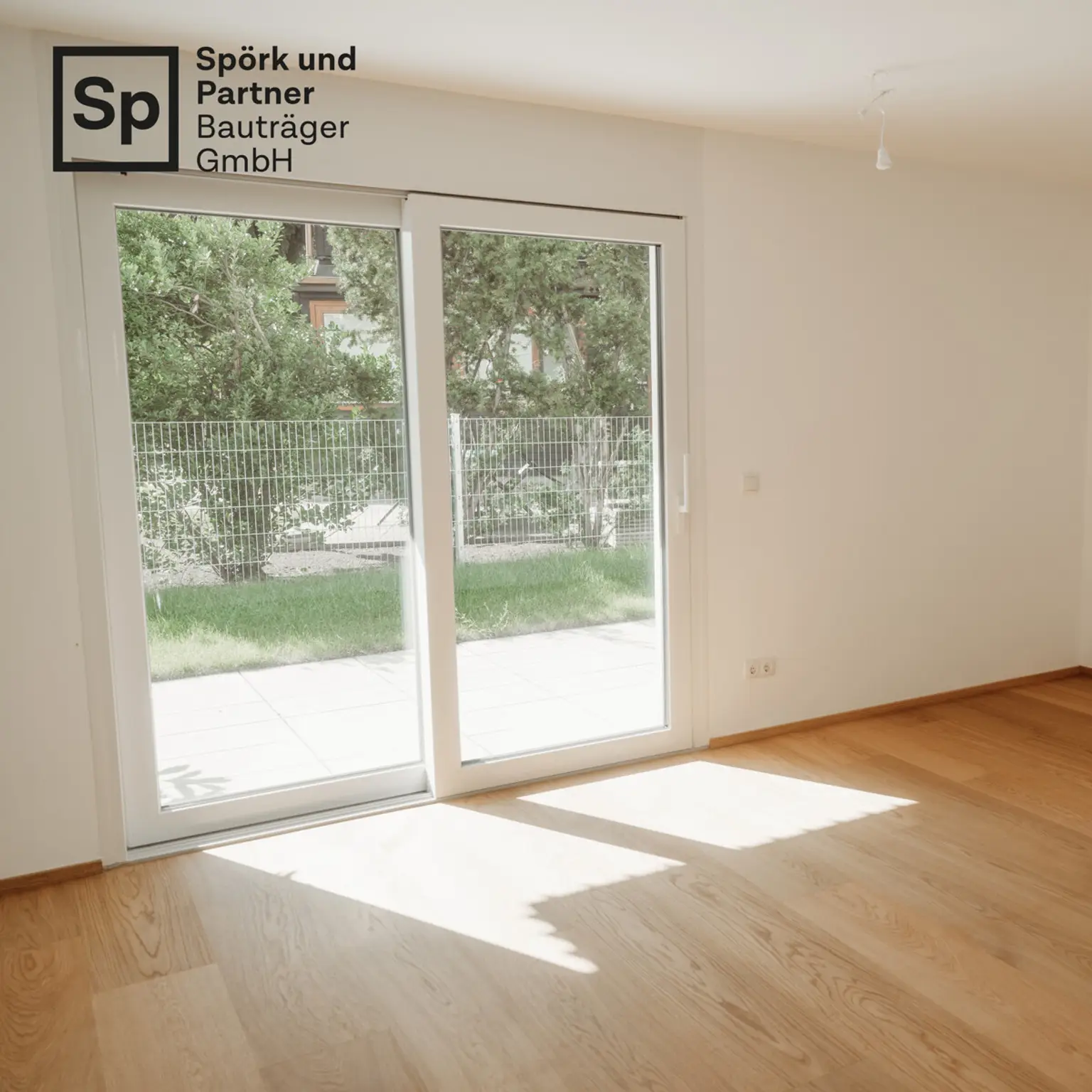 BESTLAGE ALTE DONAU – 
Großzügige 4-Zimmer-Gartenwohnung mit 2 Terrassen – 
1 Minute zur Alten Donau