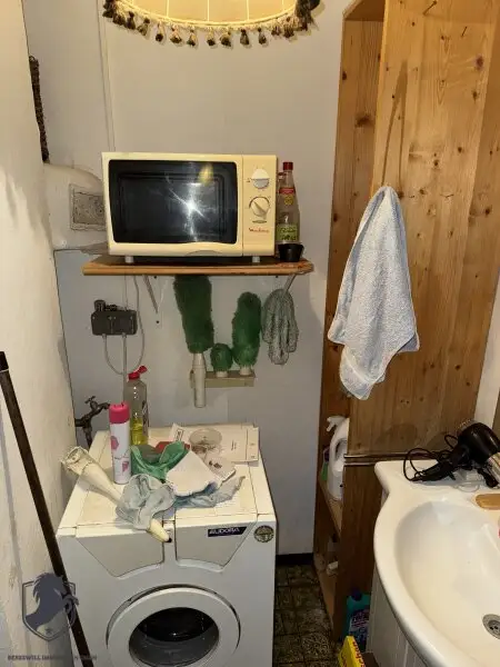 Einfamilienhaus mit Garten, Garage zu vermieten