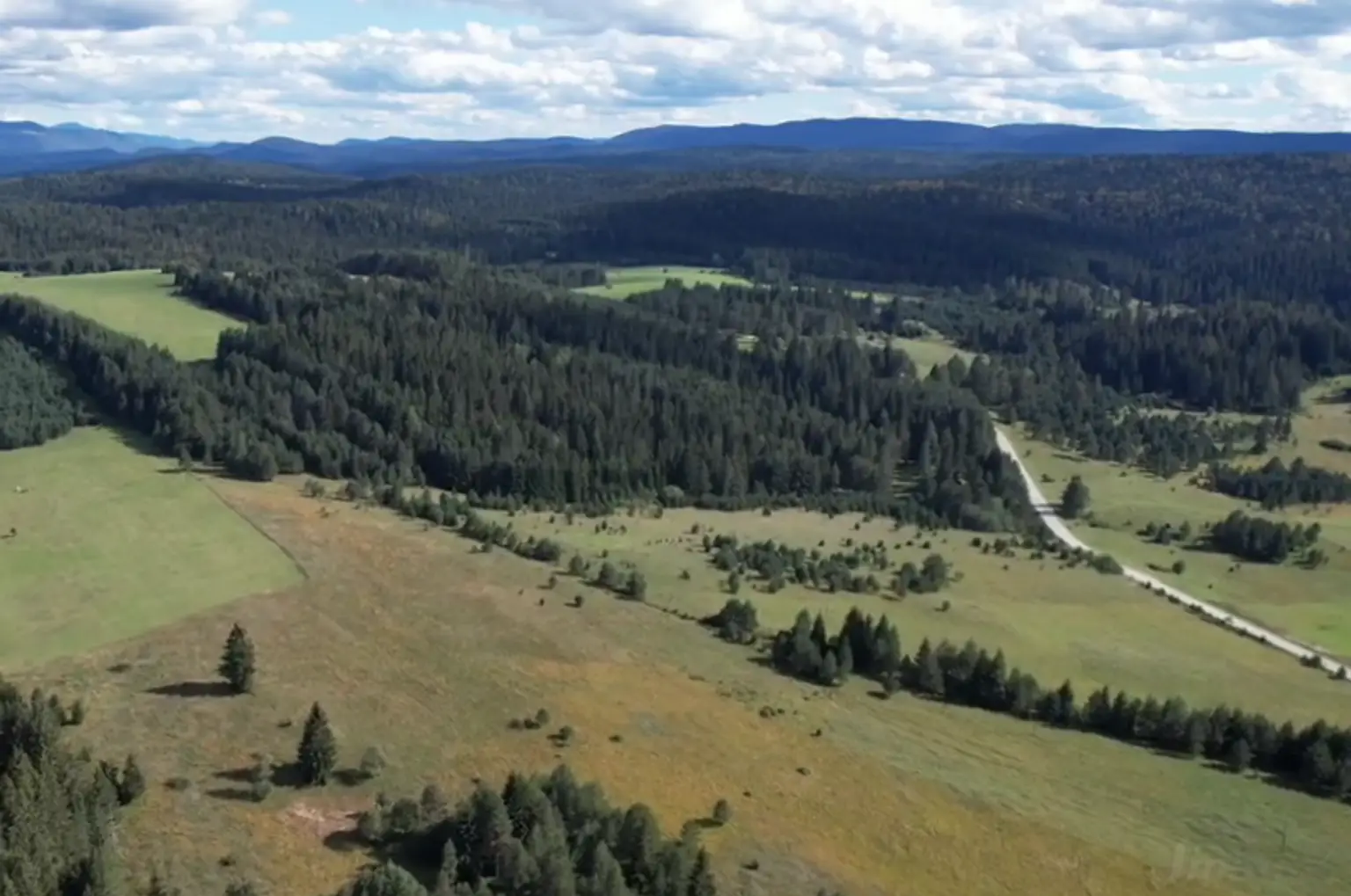 Bosnien: Auswanderer aufgepasst ! Traumhaft gelegene Ranch in Bosnien Herzegovina
