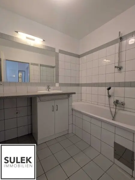 Wohntraum in Hietzing: Moderne 2-Zimmer-Wohnung mit Balkon nahe U4!
