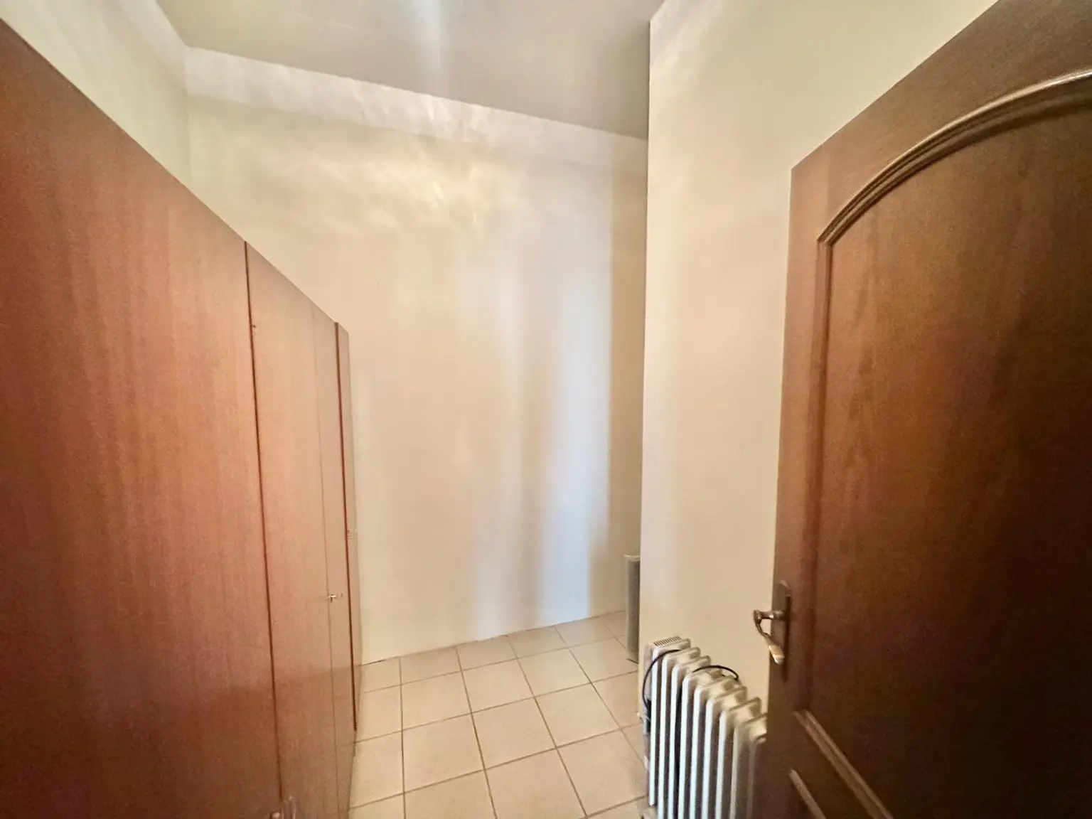 II - Garderobe