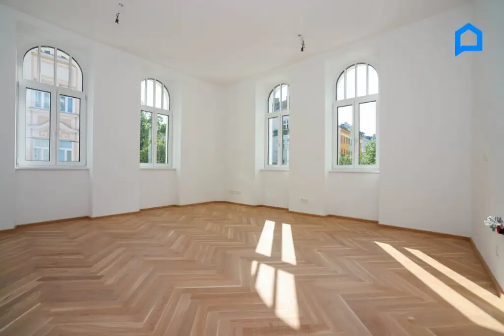 Schönbrunnblick-Gloriette, ERSTBEZUG, JETZT einziehen! Dachgeschoss NEU mit modernster Ausstattung148m² Wohnfläche, 4 Zimmer plus Nebenräume, auch Altbau Etagen-Wohnungen, teilweise Kurzzeitvermietung möglich !