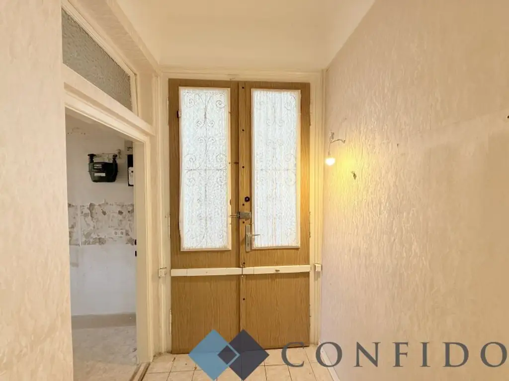 Individuell gestaltbar - Sanierungsbedürftige 2-Zimmer-Wohnung in Ruhelage nahe Donauinsel!