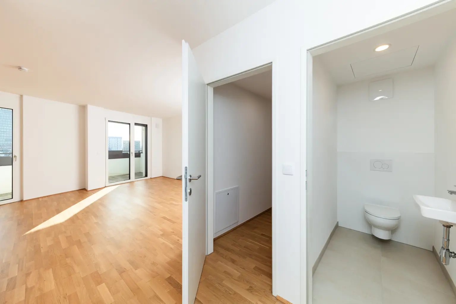 Dachgeschoss 3 Zimmer mit Dachgarten, klimatisiert - provisionsfrei + Jahreskarte Wr. Linien