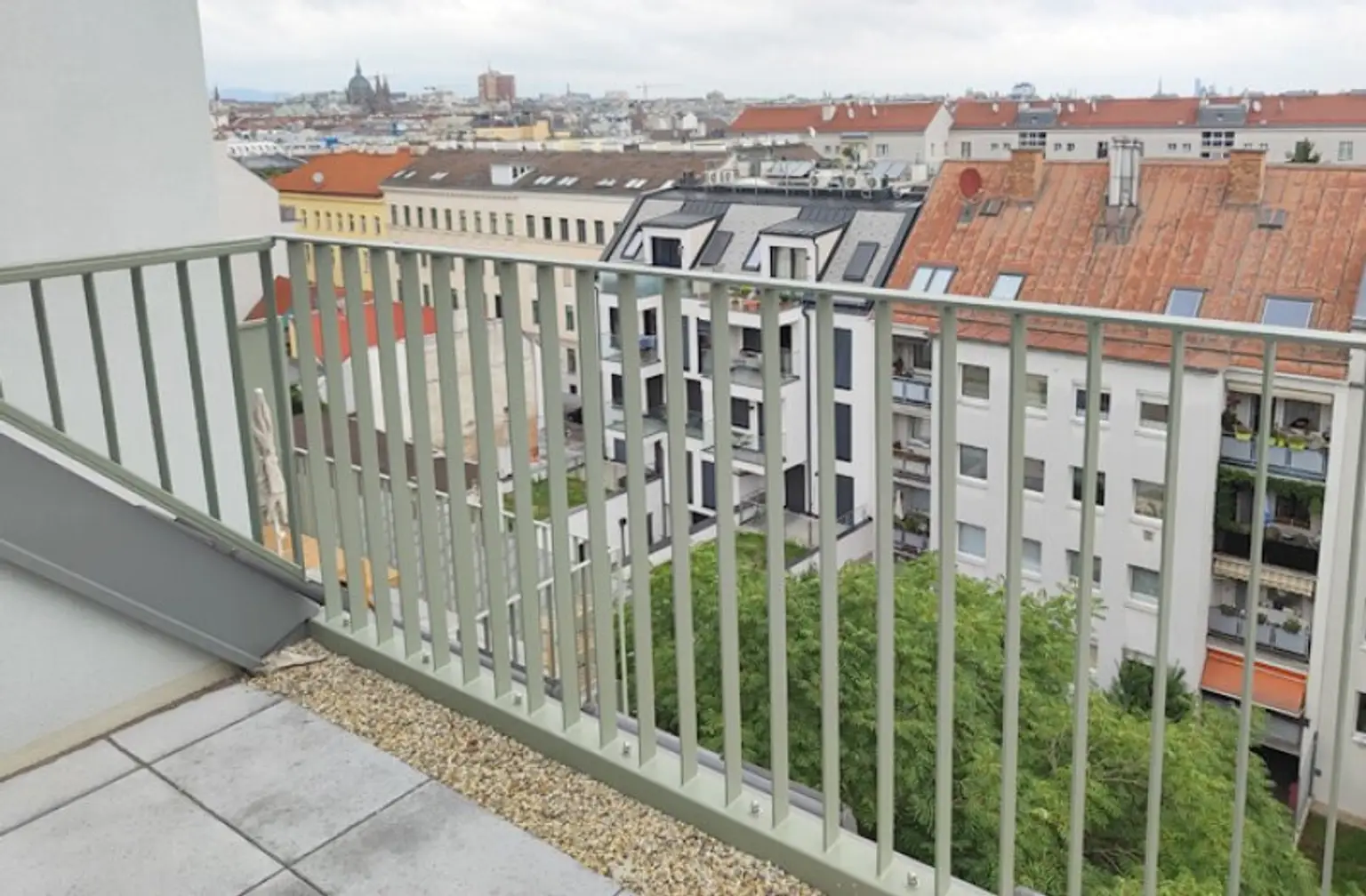 Modern wohnen in Meidling! DG-3-Zimmer-Erstbezug mit Sonnenterrasse - Top71