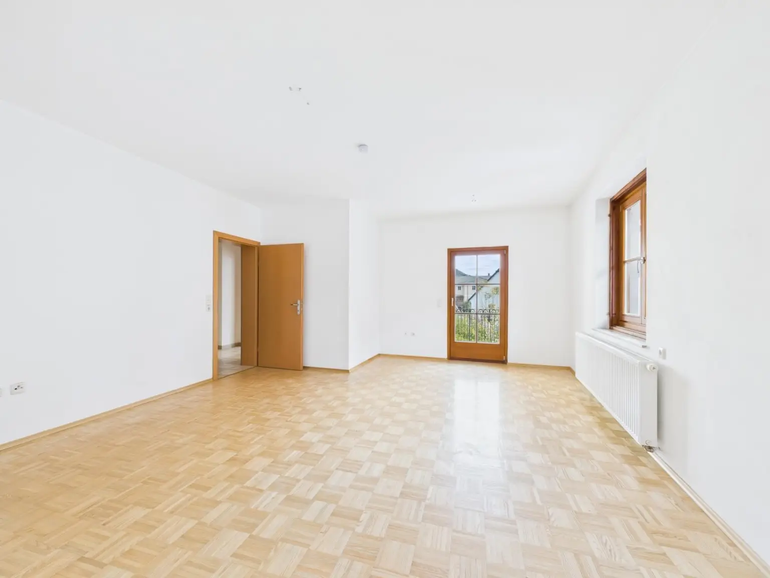 KALWANG: BESTÄNDIGE WERTE in unbeständigen Zeiten - WOHNHAUS mit 4 Wohnungen