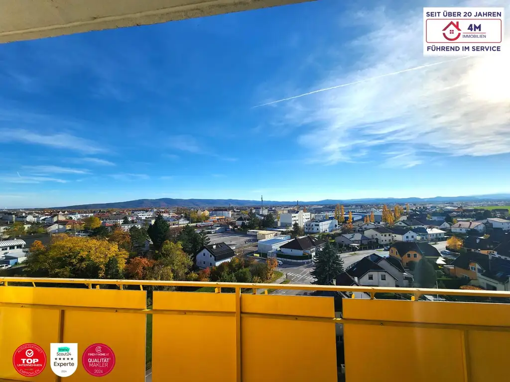 *AKTION NUR 1,5%+20% ust. PROVISION BEZAHLEN* Hochwertig sanierte 3-Zi.-Wohnung mit Loggia & traumhaftem Fernblick aus allen Zimmern