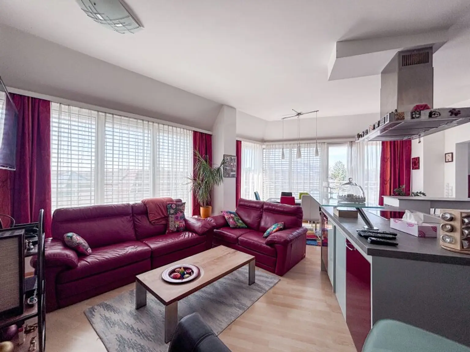 Sonnige DG-Maisonette-Wohnung in Stockerau – viel Platz für die ganze Familie!