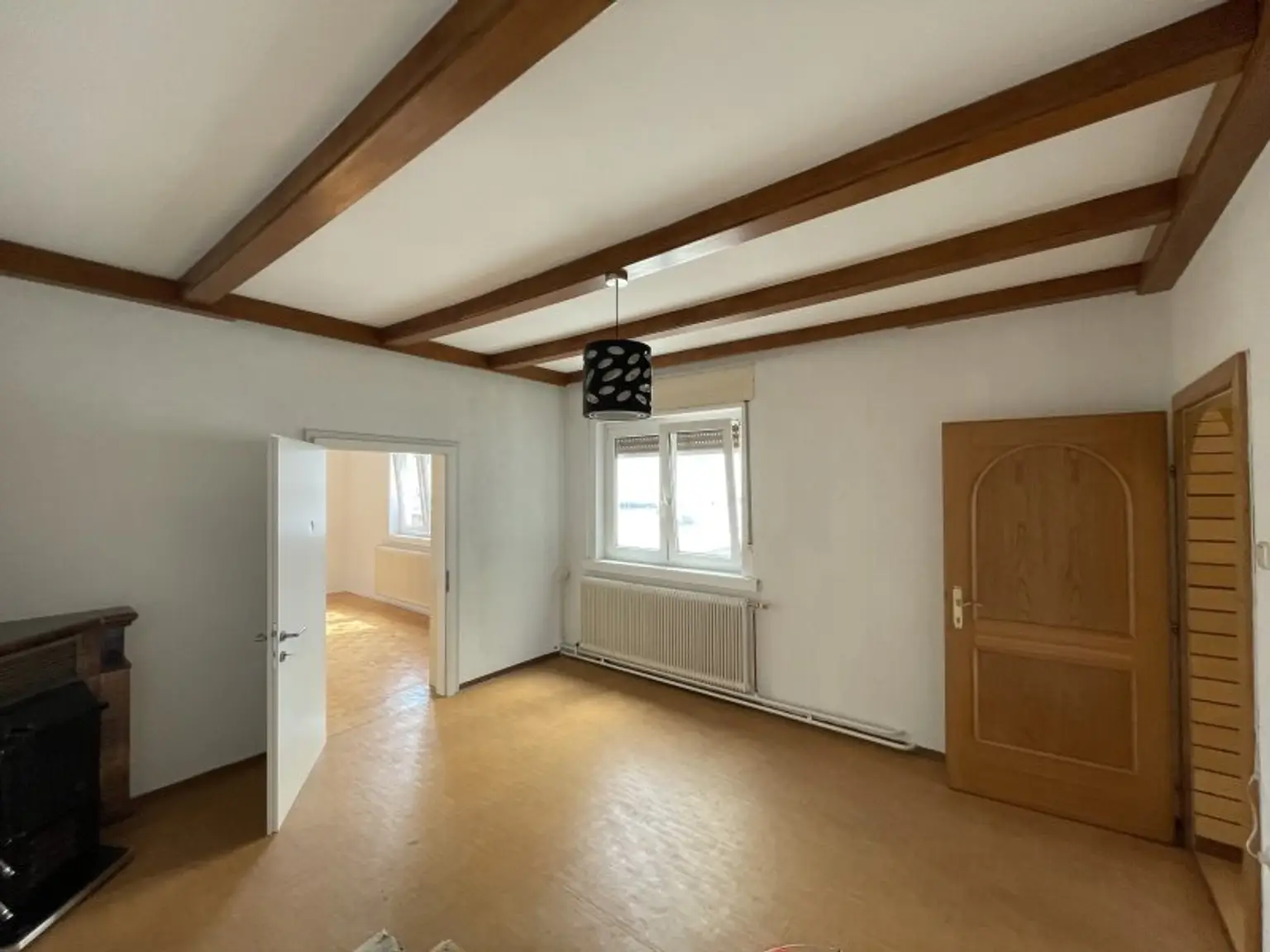 GEPFLEGTES EINFAMILIEN-HAUS MIT GARTEN UND GARAGE - RUHELAGE!