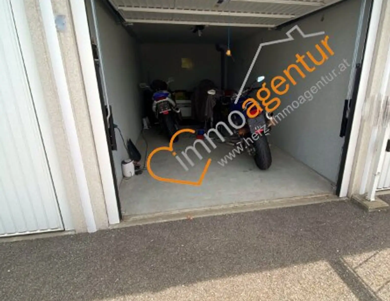 Sicheres Investment! 15 vermietete Garagen in TOP Lagen!