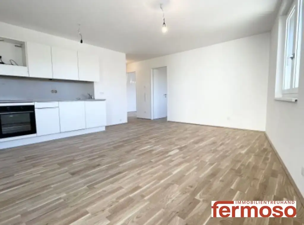 Helle Neubauwohnung 3 Zimmer Wohnung mit 2 Balkonen