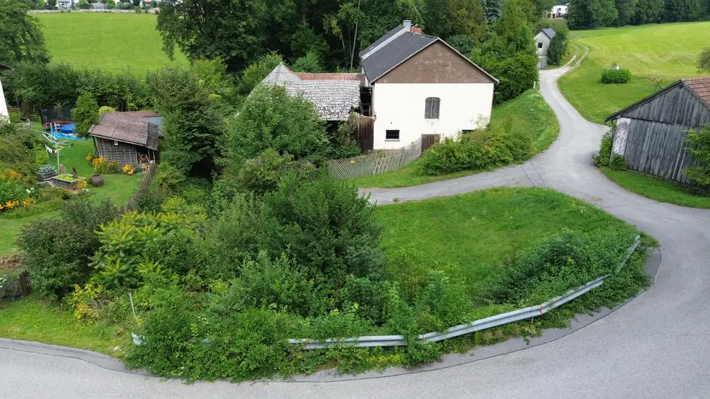 Wohnhaus - ehem. Bauernsacherl - mit Sanierungsrückstand