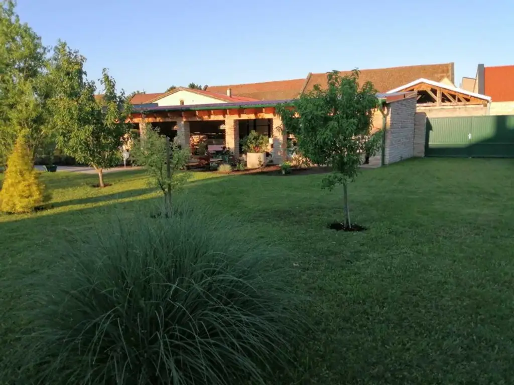 Winden am See - Ihr Traumhaus mit großem Garten wartet auf Sie!