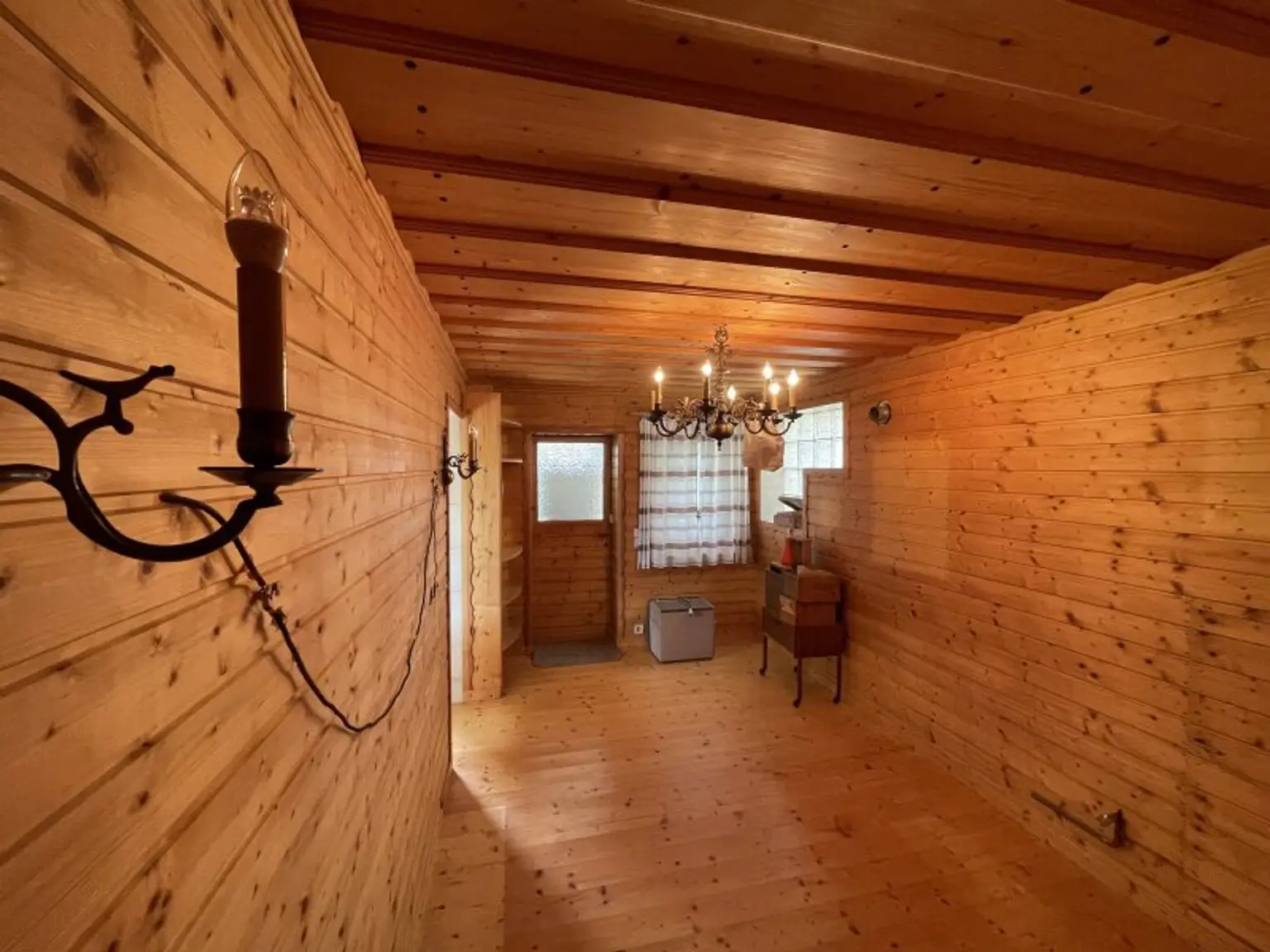 Kleines Landhaus mit Gewölbekeller in bester Ruhelage im Weinviertel