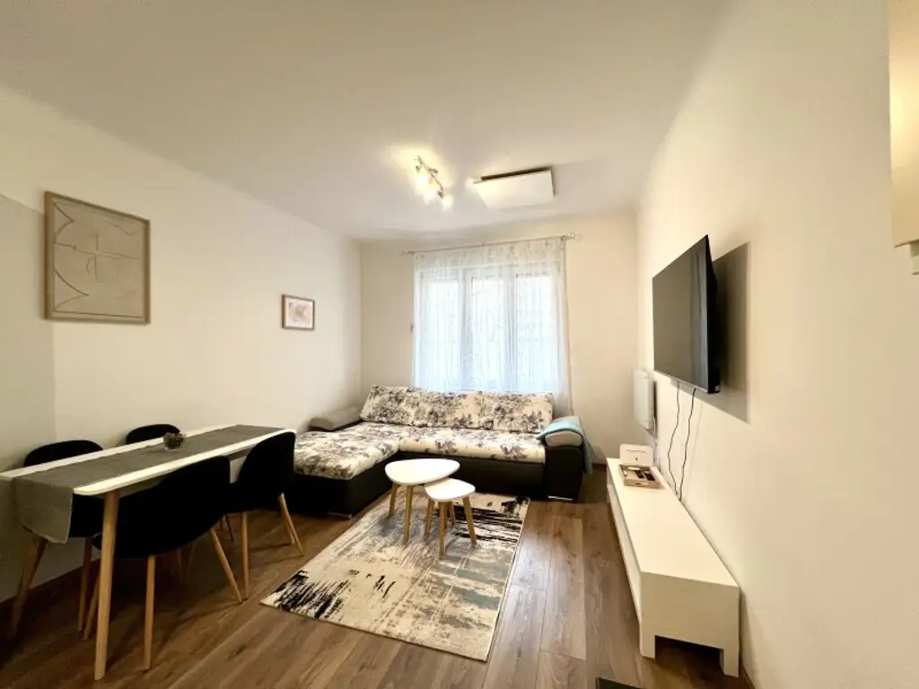 Koffer packen und einziehen!! Entzückende 2-Zimmer Wohnung in bester Lage!