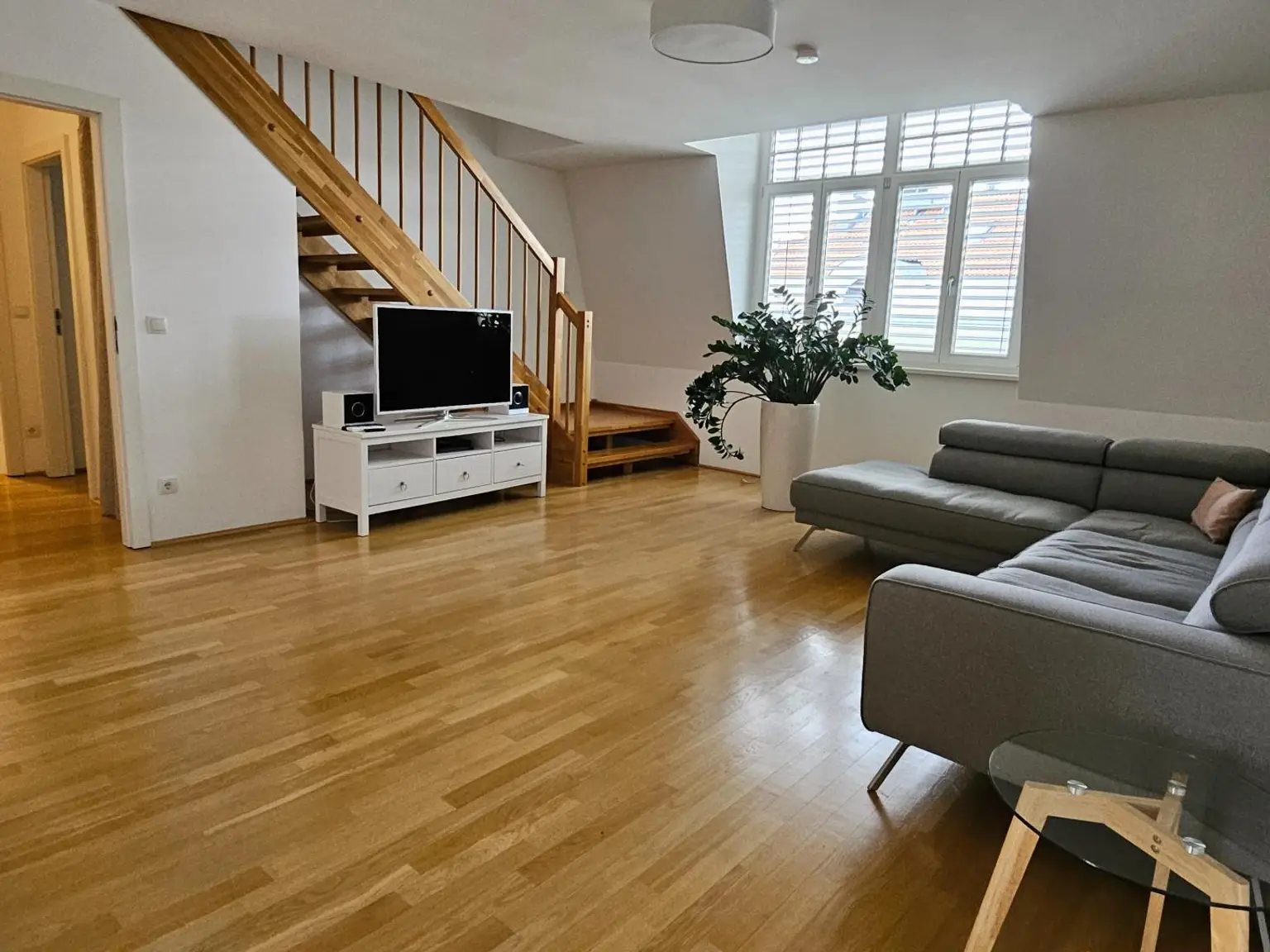 FERNBLICK ! DACHTERRASSEN ! RUHELAGE ! TERRASSENWOHNUNG ! Dachterrassen Maisonette mit herrlichem Ausblick!