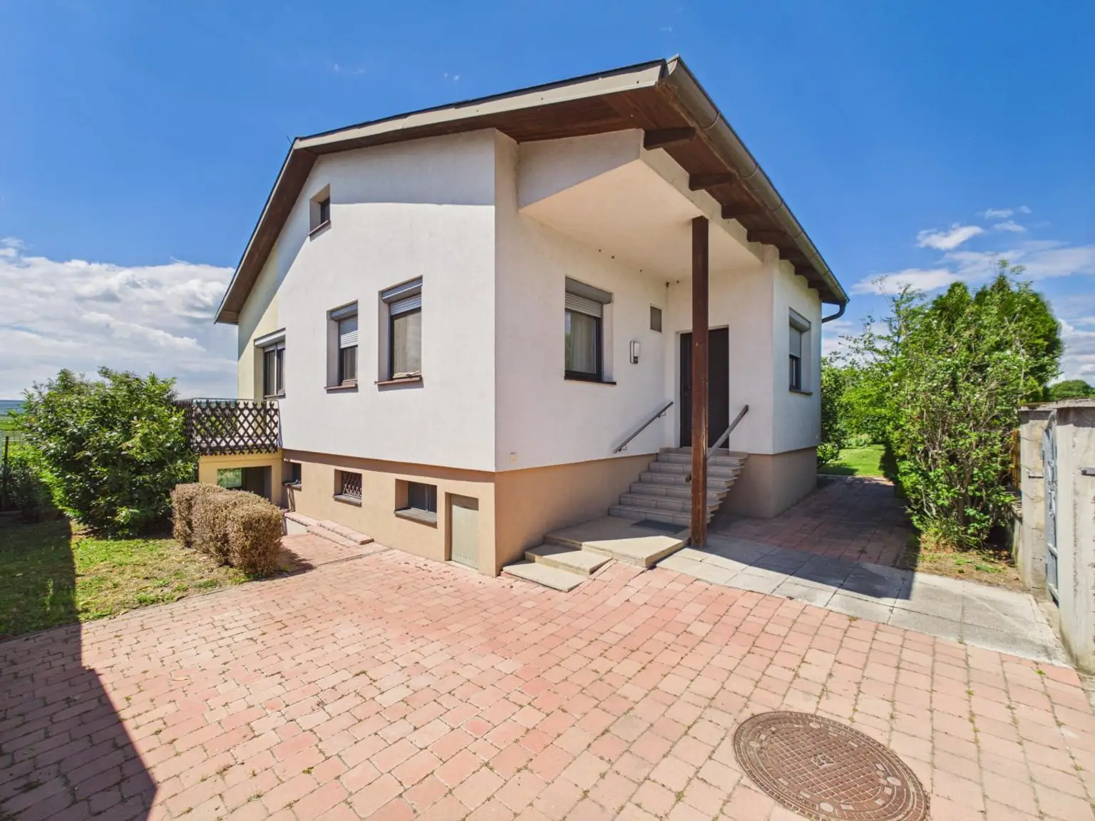 Haus mit Garten in Jois - Zugang