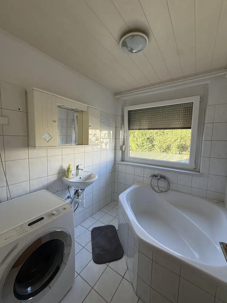 Großzügige 3 Zimmer-Wohnung mit Blick ins Grüne!