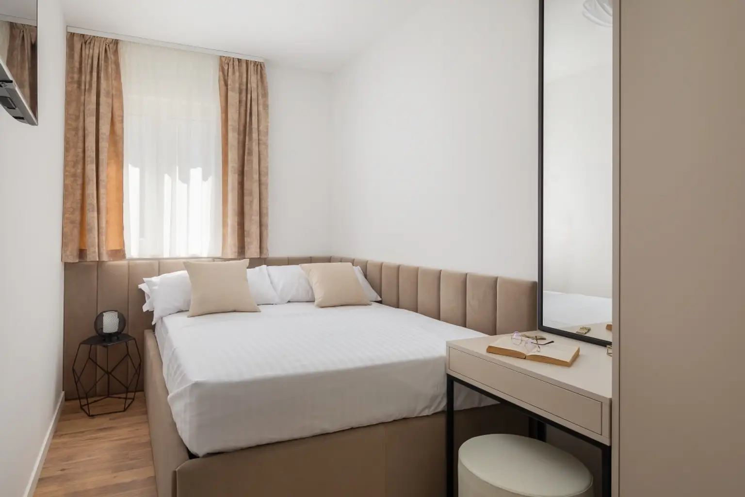 M | ++ APARTMENTS direkt am Meer, 1.Reihe ++ MARINA bei TROGIR | Prima Service Immobilien