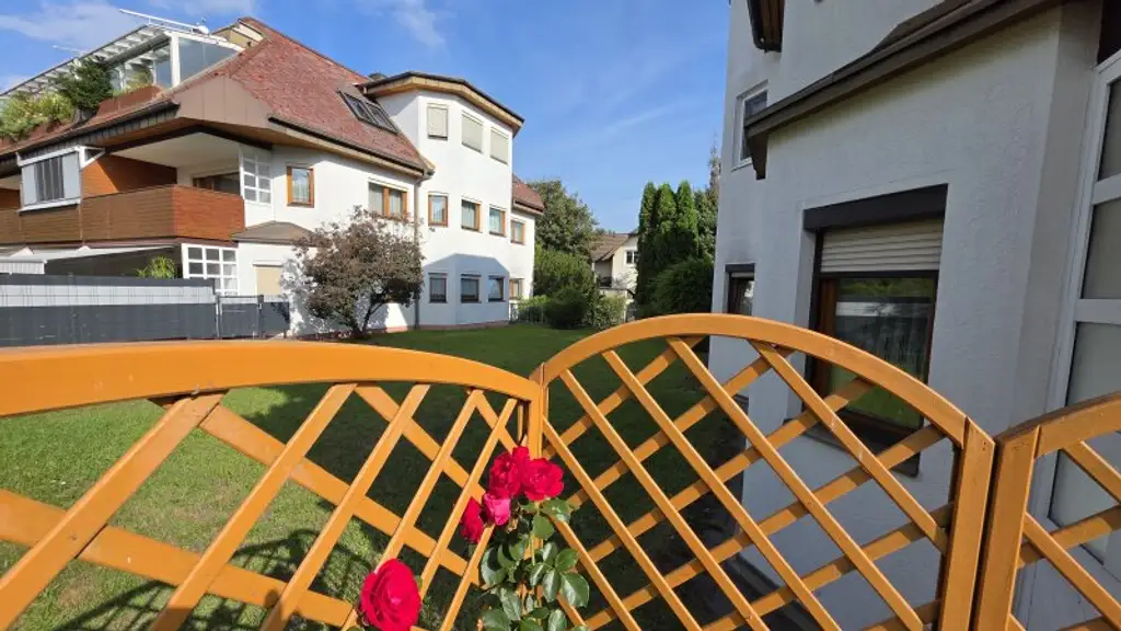 Wohnen im Grünen, arbeiten ums Eck – Traumwohnung beim Klinikum