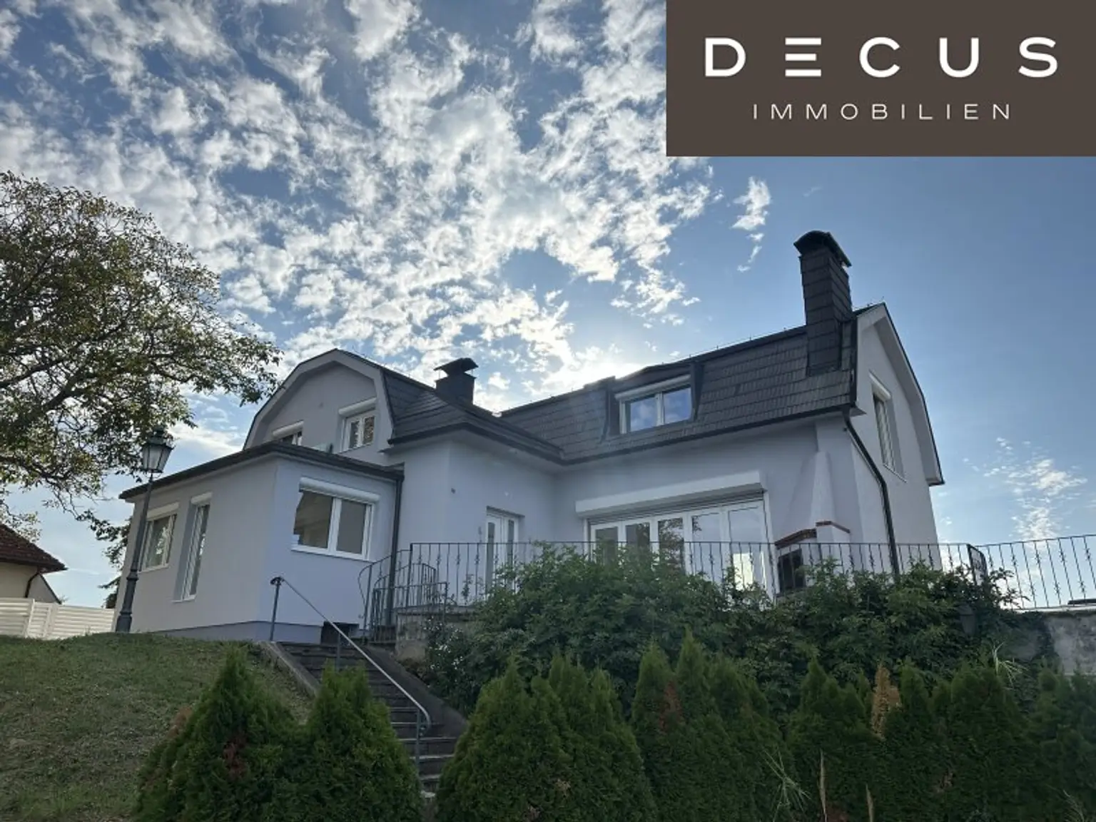 EXKLUSIVES SEEHAUS MIT EIGENEM STEG