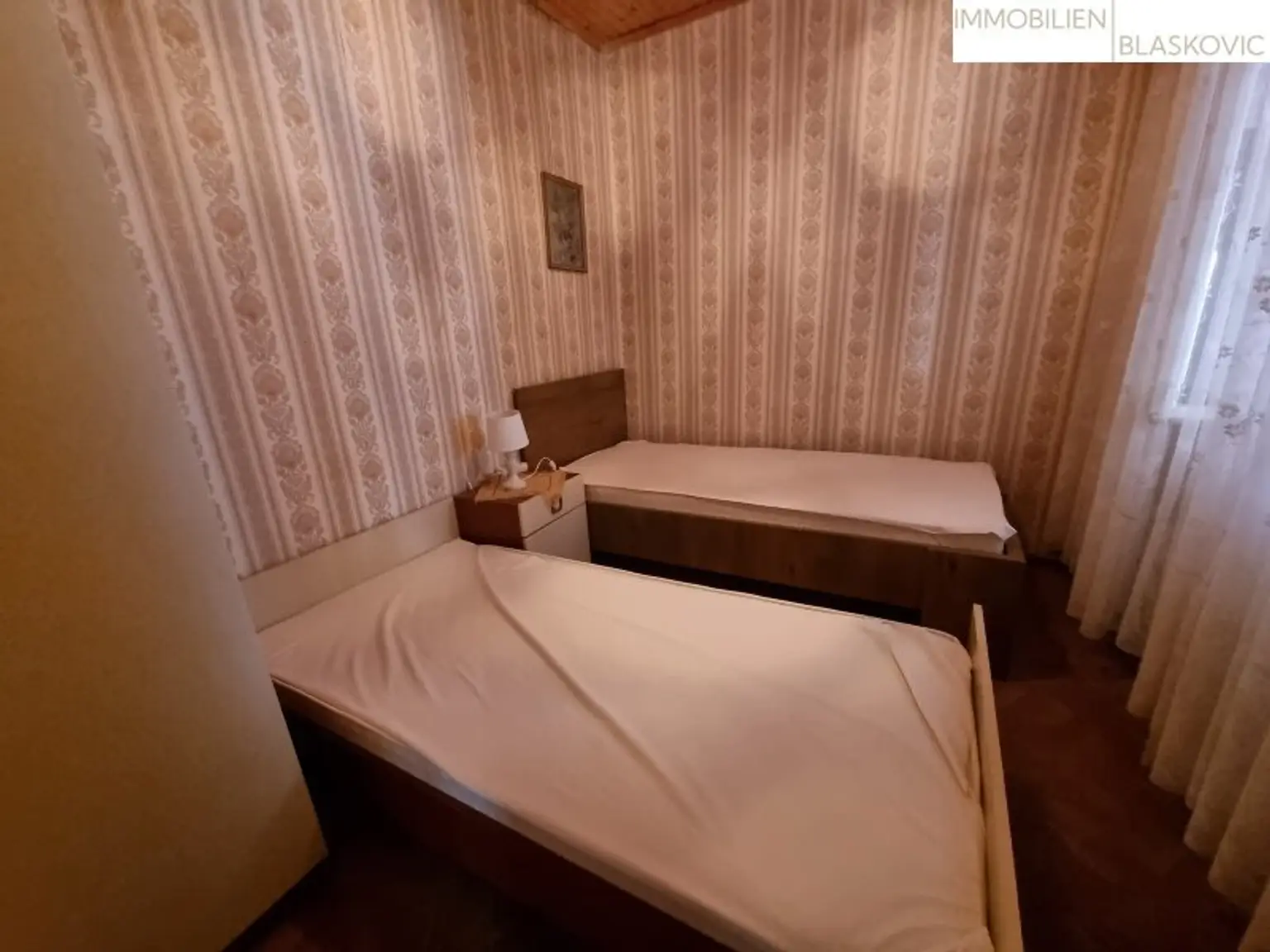 Steinhaus mit drei separaten Wohneinheiten und wunderbarem Meerblick - Kastelir-Labinci