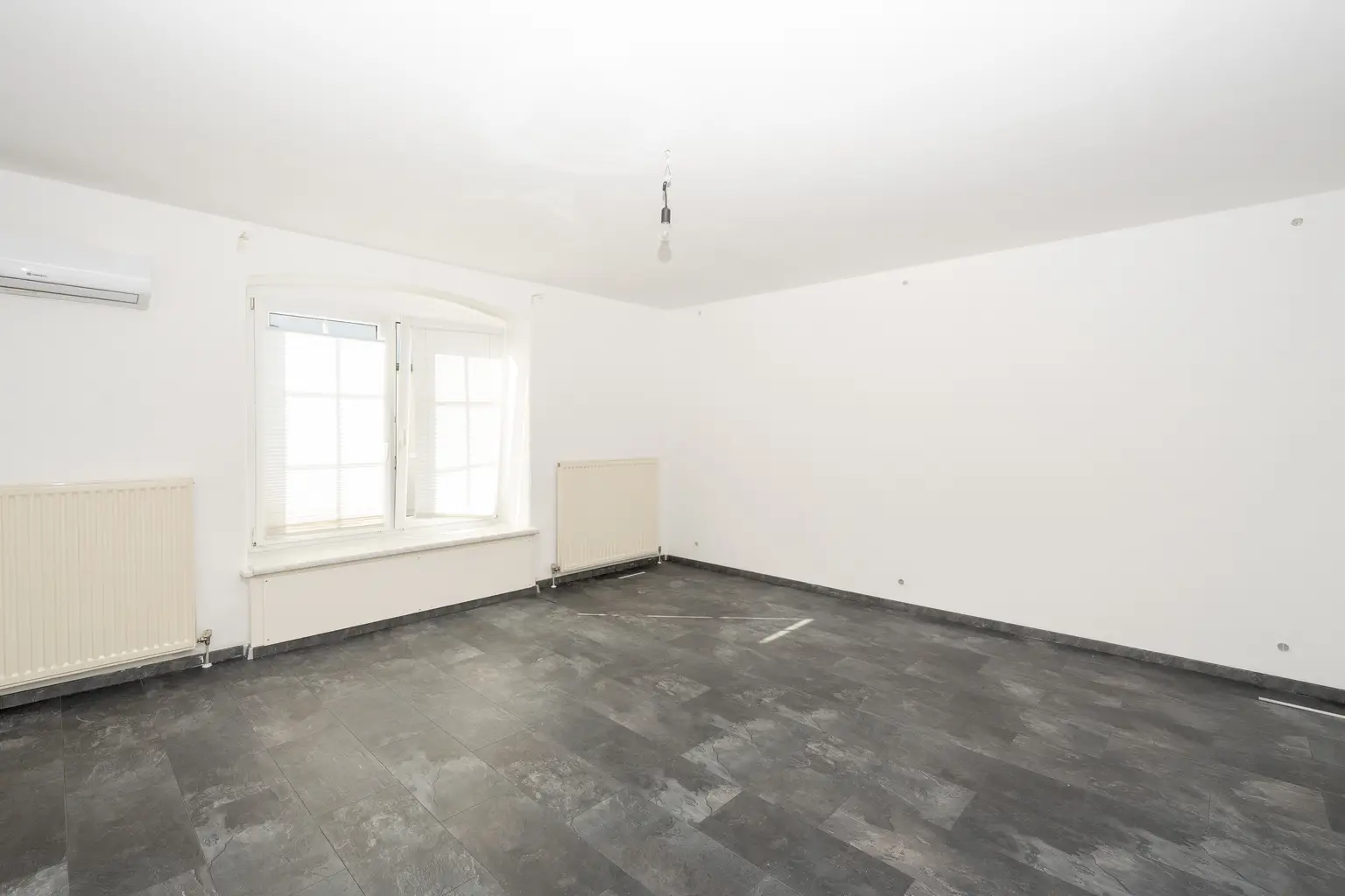 Charmante 2-Zimmer-Wohnung mit Terrasse im Innenhof