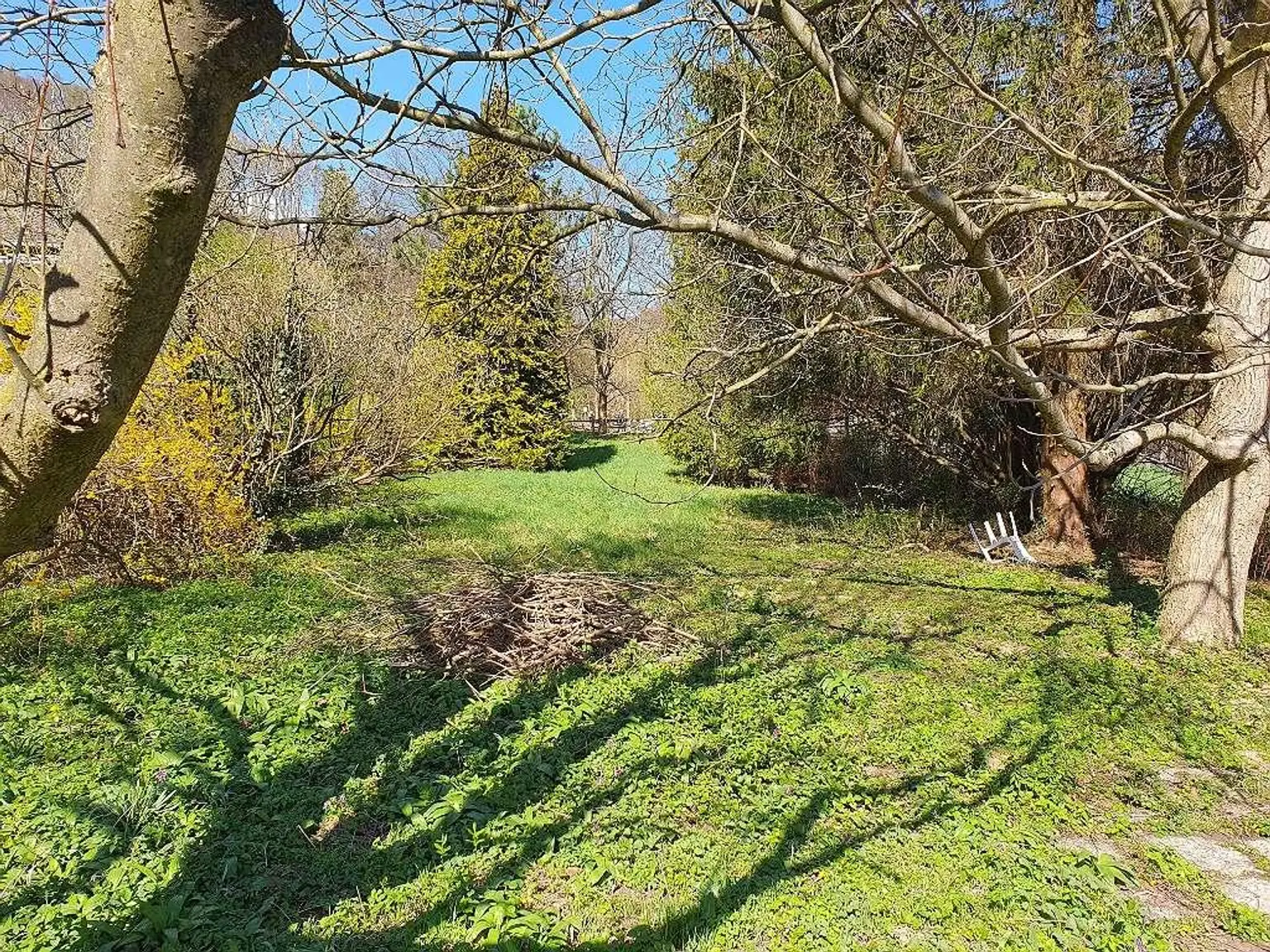 Großzügiges Baugrundstück mit ca. 1.070m2 in 3400 Klosterneuburg - Maria Gugging (Bauklasse I und II)