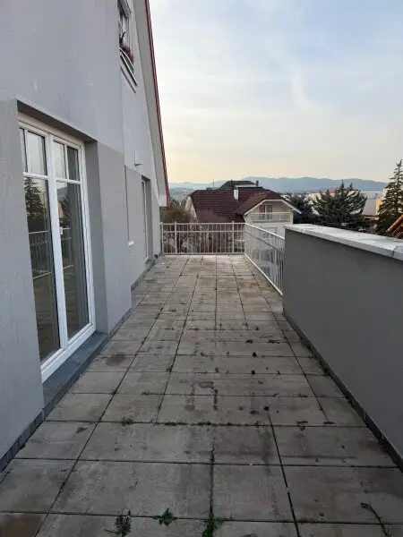 Charmante helle 3 Zimmerwohnung mit großer Terrasse