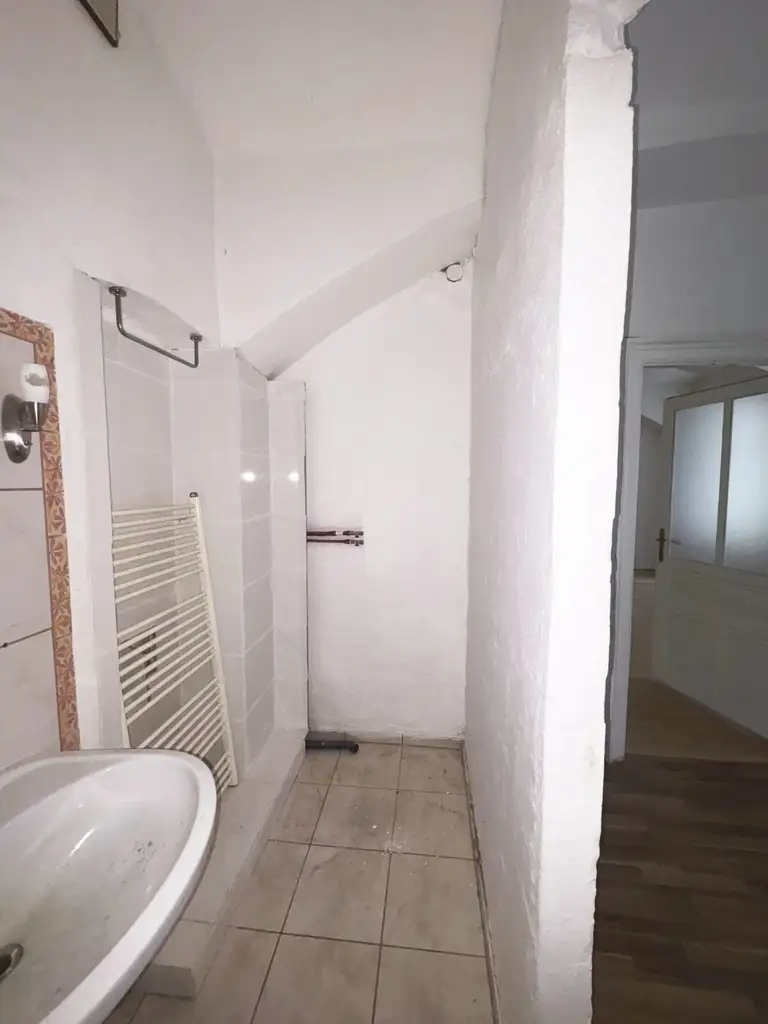 2 Zimmer Wohnung in Top Lage - 
Nahe altes AKH und Rathaus