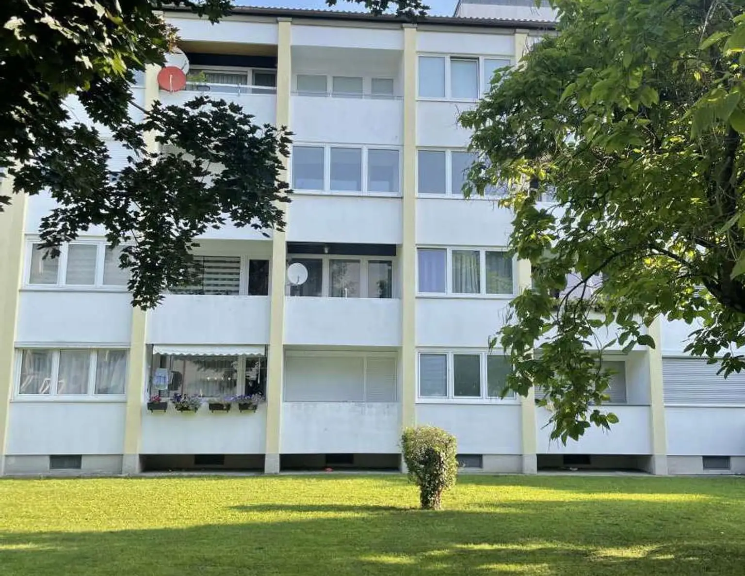 ++ GEPFLEGTE 2-Zimmer mit LOGGIA ++ in St. Pölten
