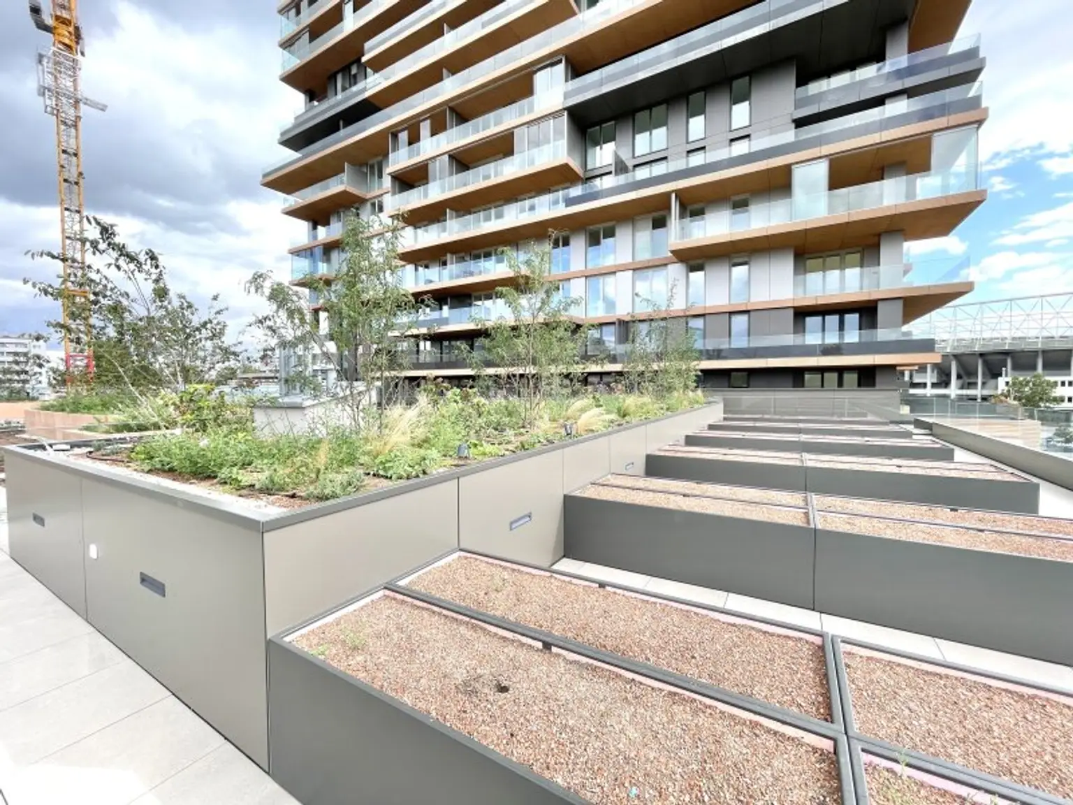 ***Grünblick im Viertel Zwei – Exklusives Wohnen über den Dächern Wiens - Infinity Rooftop-Pool - Panoramasauna - Fitnessbereich***