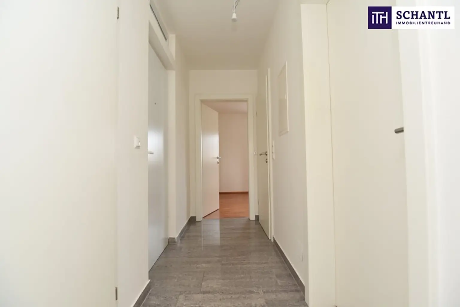 Traumhafte, lichtdurchflutete 3-Zimmer-Wohnung mit gigantischer Terrasse und Blick ins Grüne!