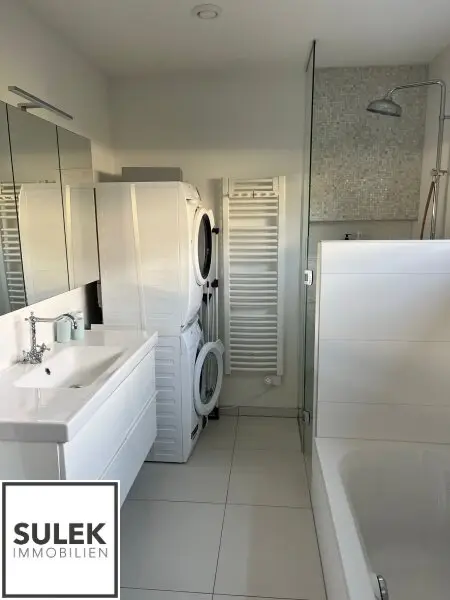 Attersee am Attersee: 2,5 Zimmer-Gartenwohnung mit Pool & Golfplatznähe – 250m zum Attersee | Jahresmiete