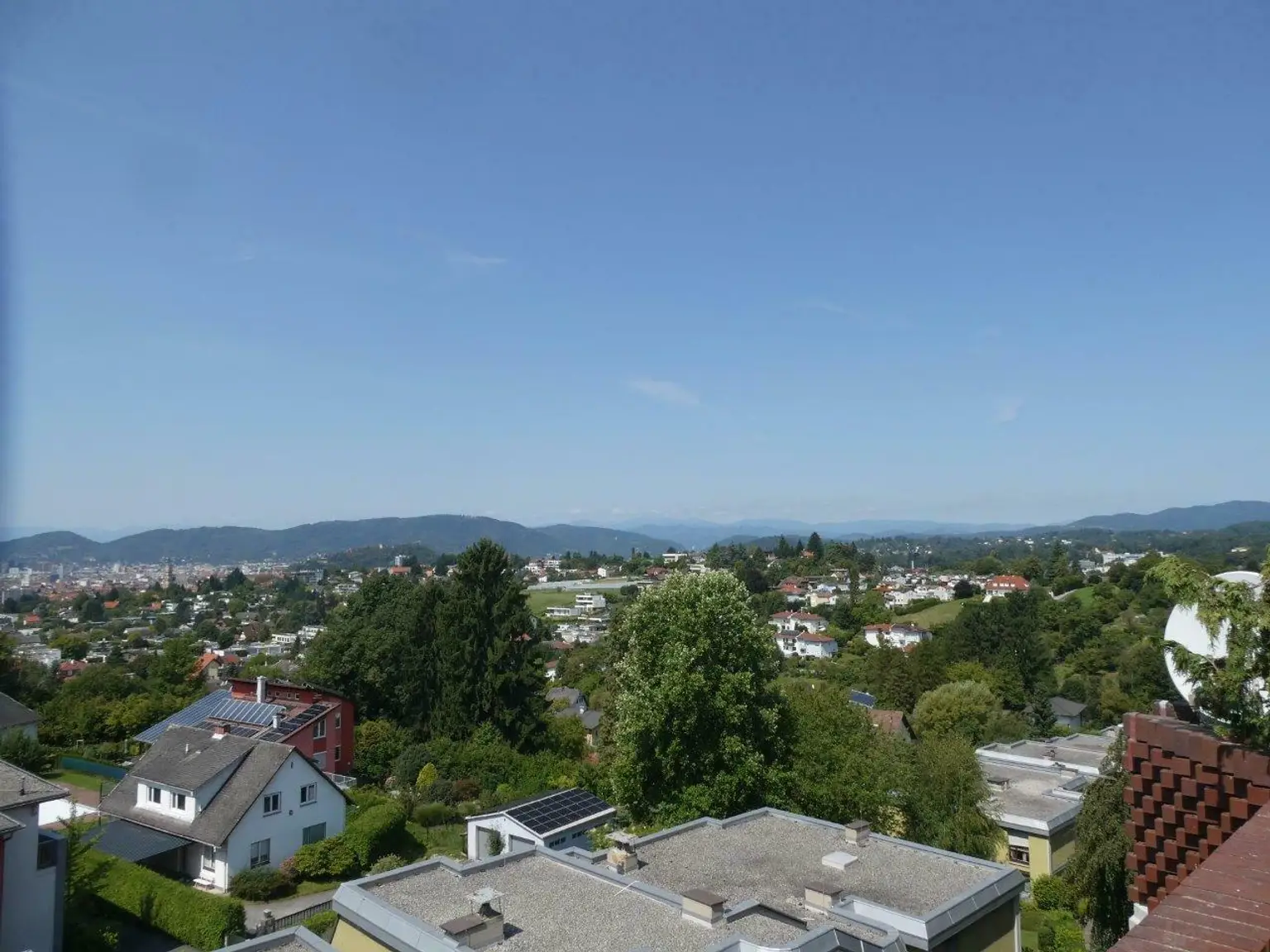 Großzügige Maisonette-Wohnung mit Stadtblick-Terrasse in Waltendorf zu verkaufen!