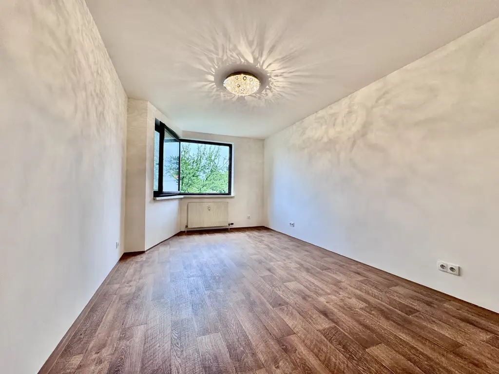 3 ZIMMER NEUBAUWOHNUNG MIT LOGGIA IN GRÜNRUHELAGE